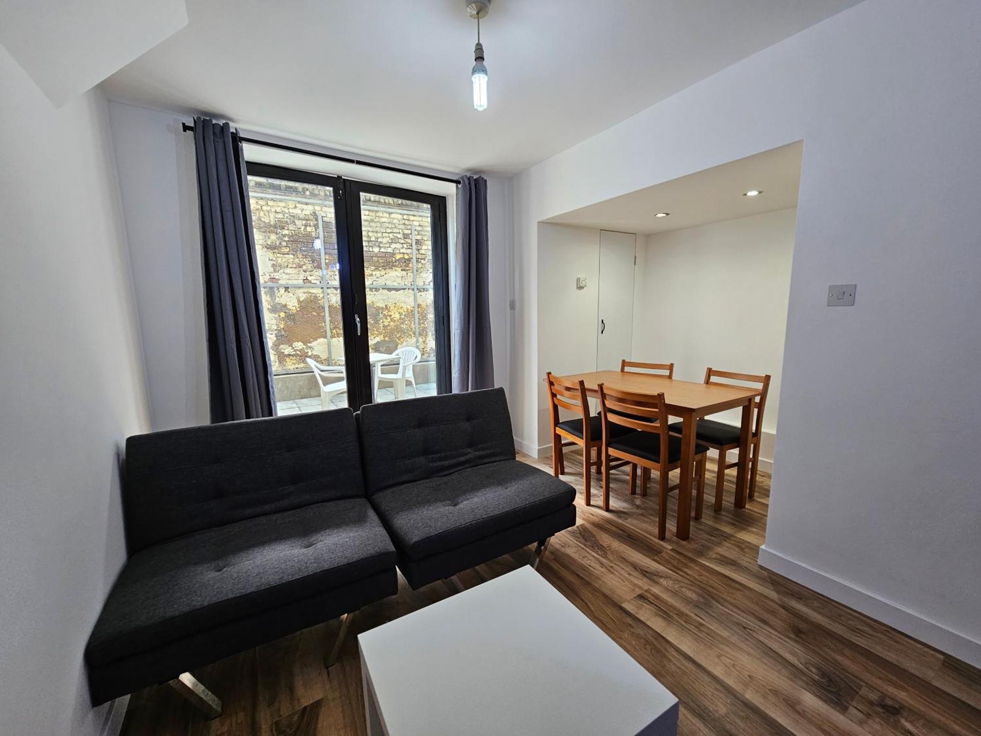 E1 Apartment *