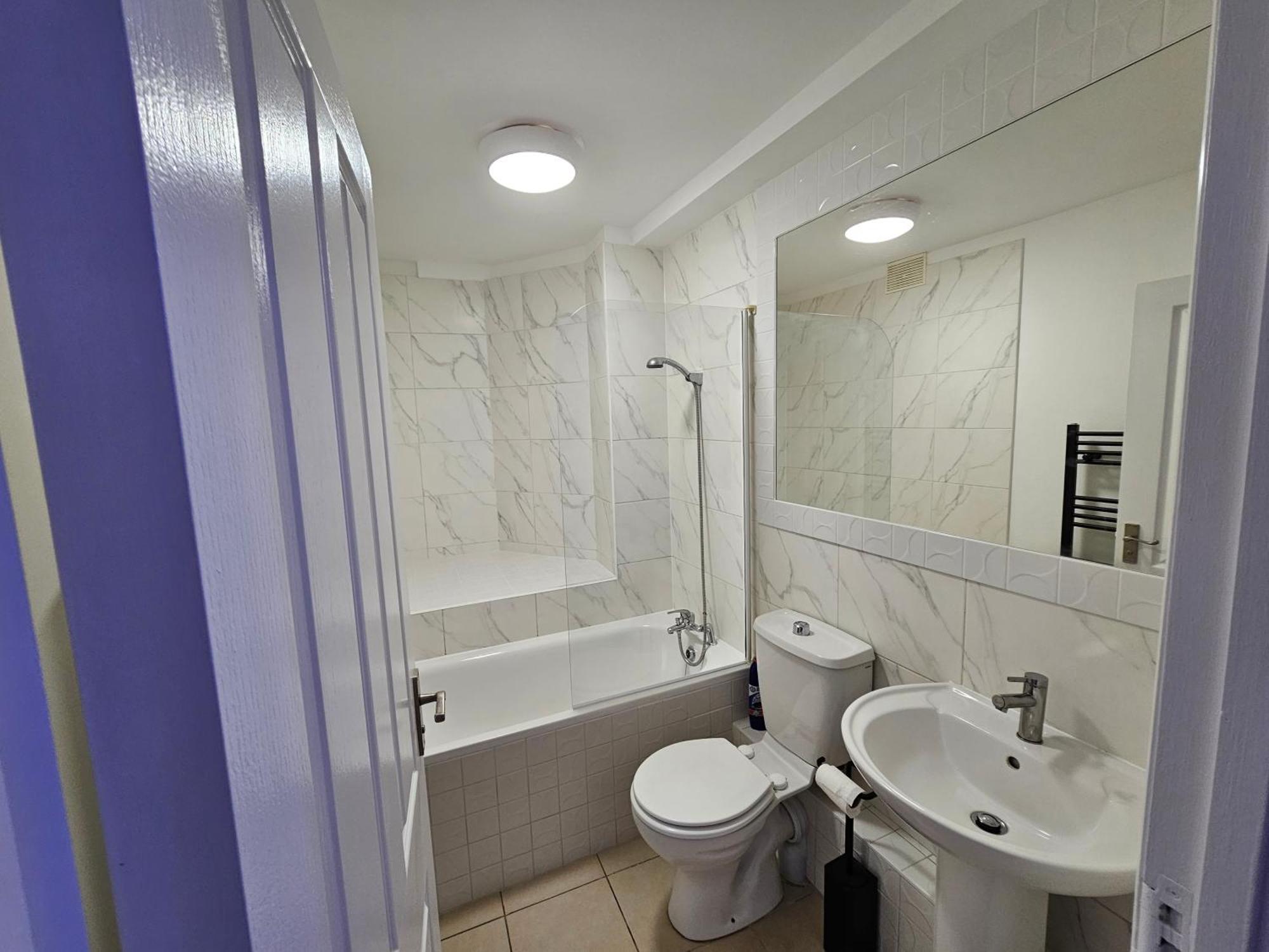 E1 Apartment London