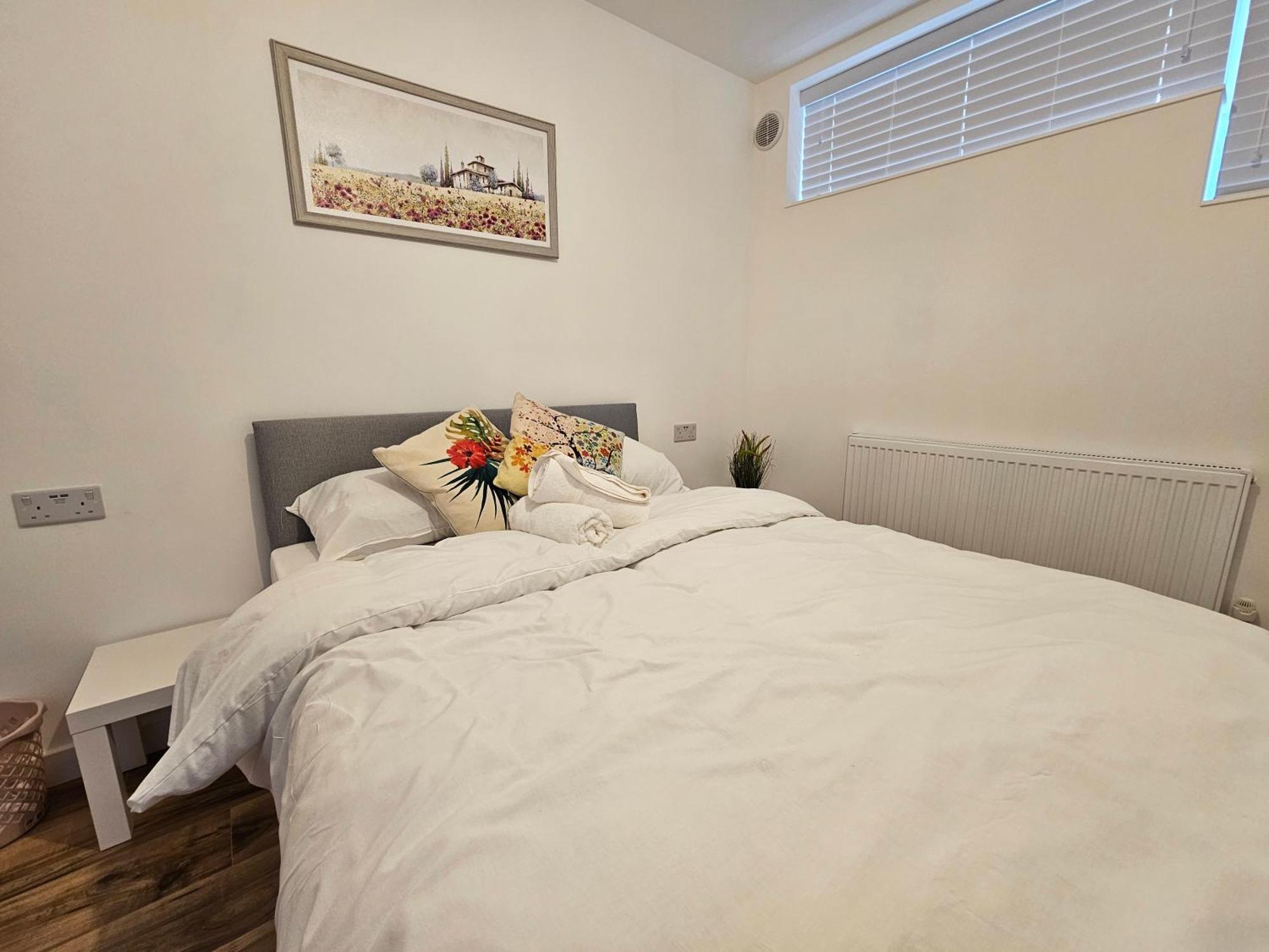 Apartment E1 *